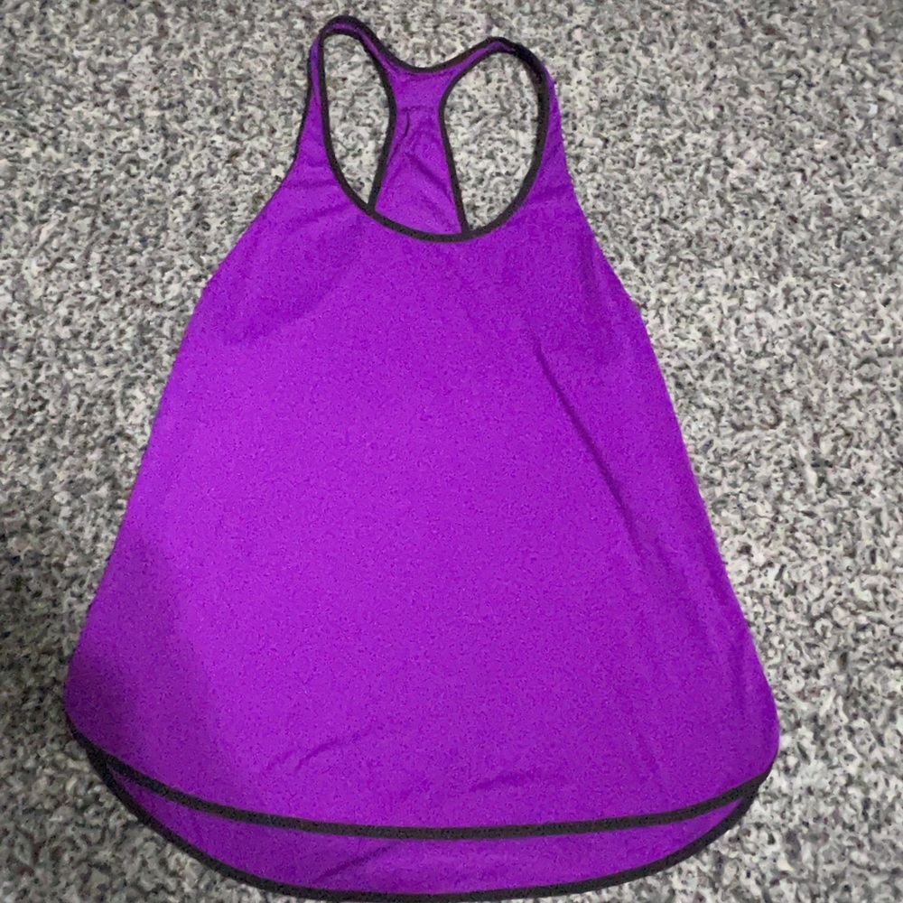Lululemon tank